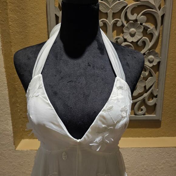 Selfie Leslie White Wedding Dress - Picture 12 of 16